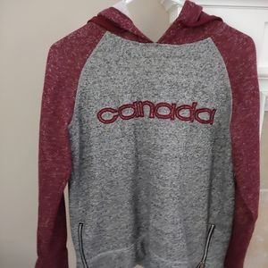 Fleece pullover sweatshirt with hoodie